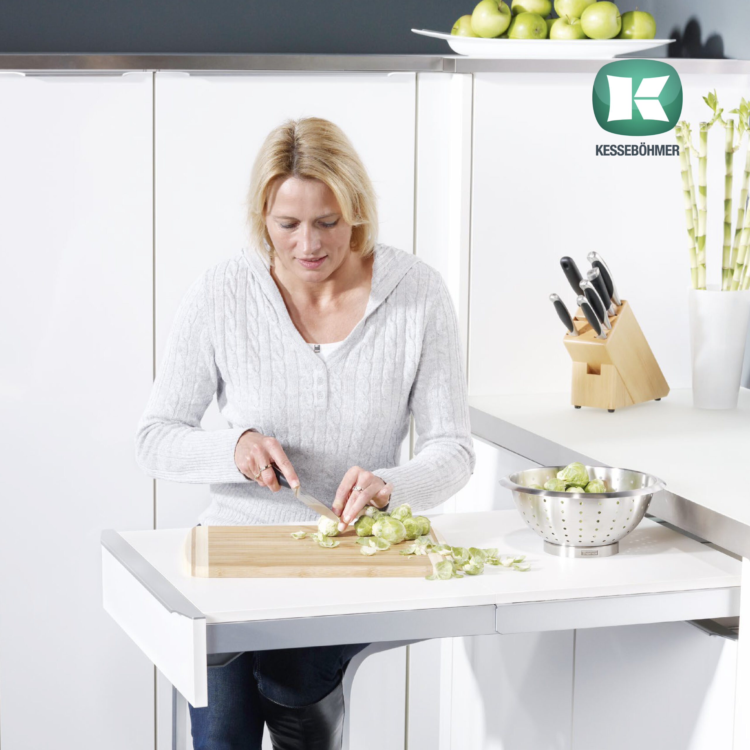 KESSEBOHMER TopFlex Extending Table - Image 3