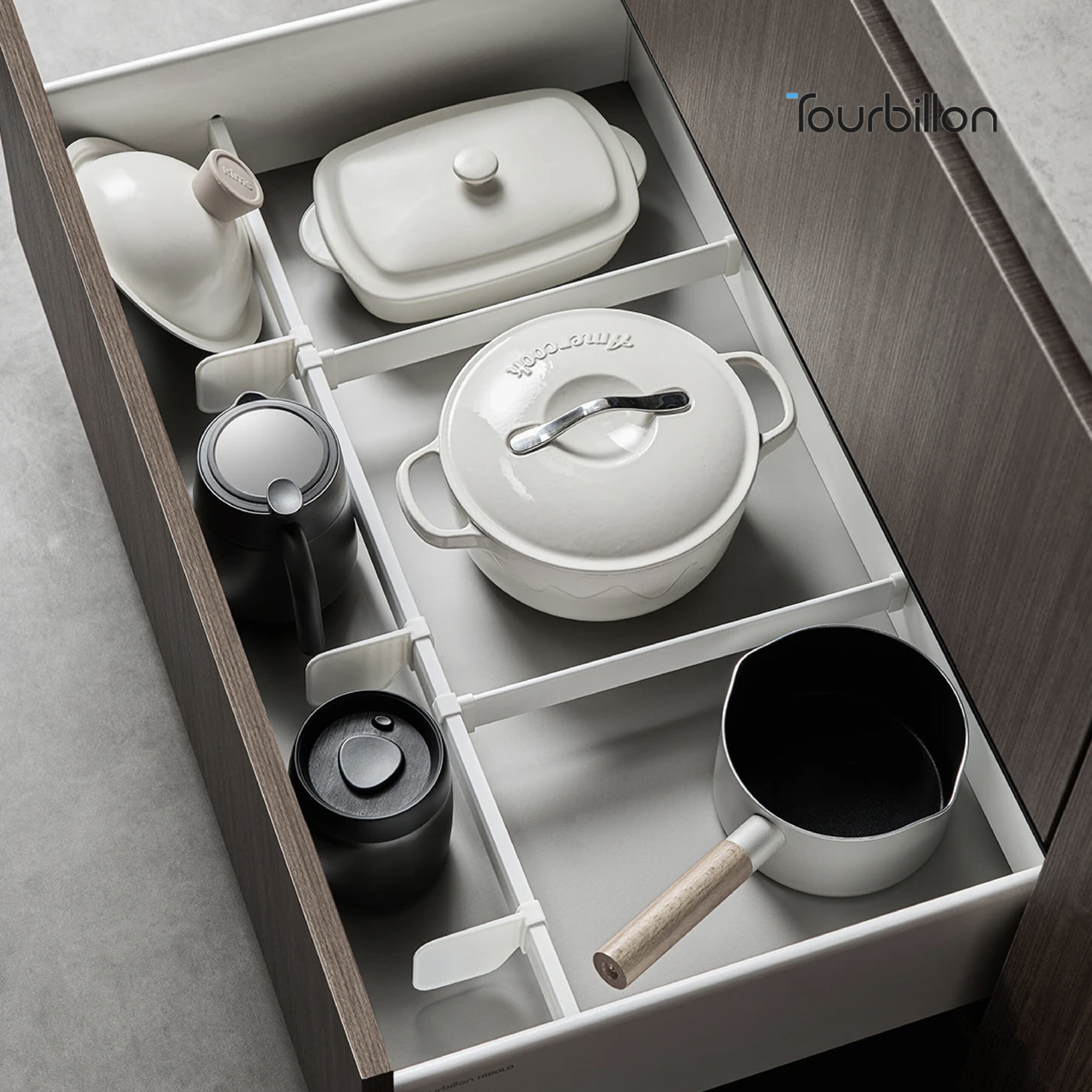 Tourbillon Three Side Pull Out Basket - Image 3
